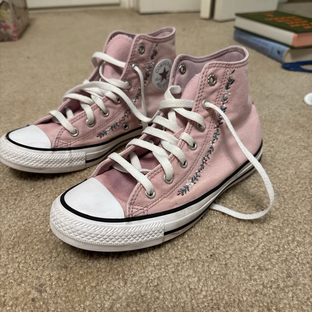 Purple/pink Flower Converse